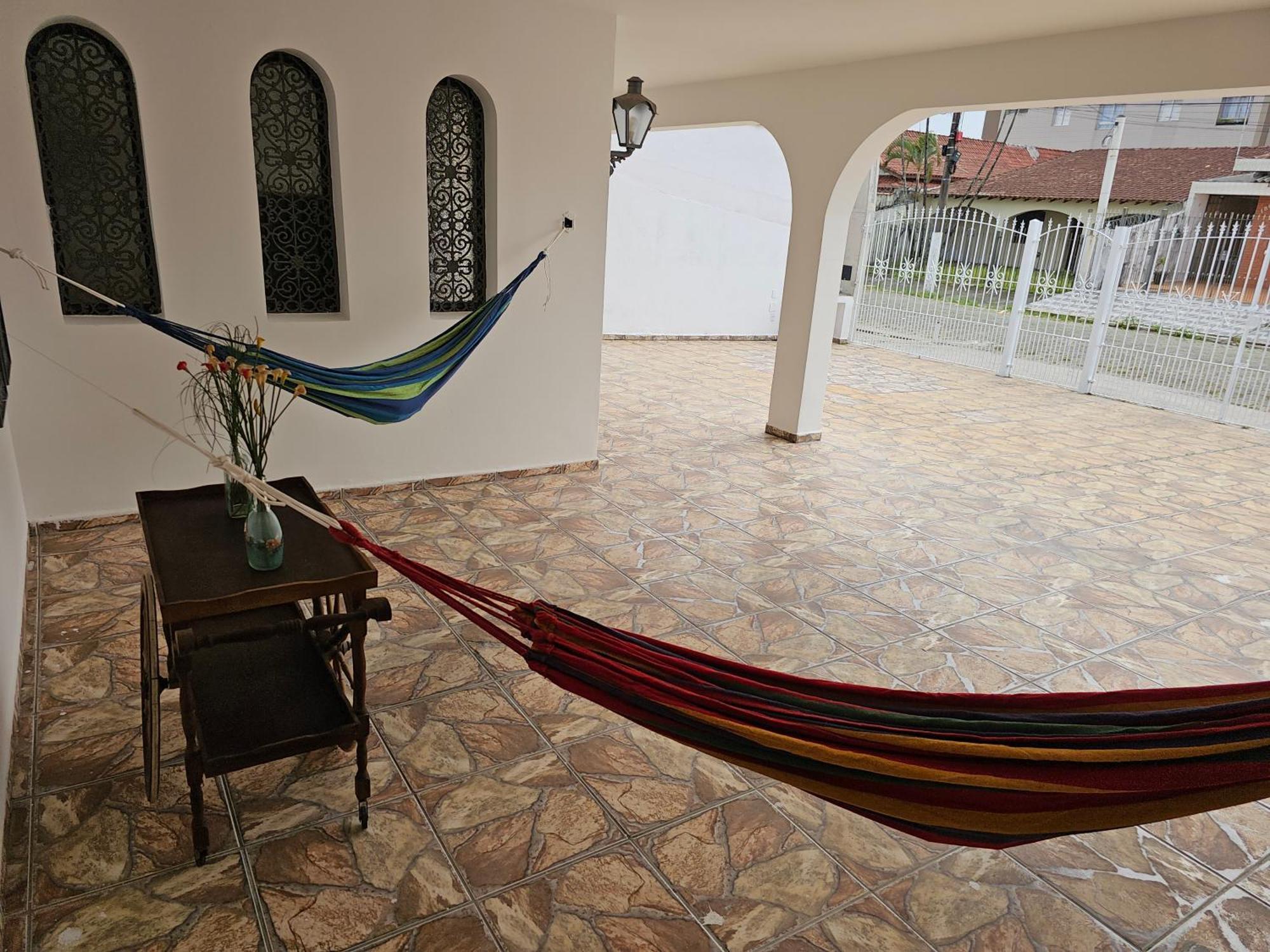 Casa Maravilhosa E Ampla Pe Na Areia Com Piscina, Area Gourmet Com Churrasqueira Em Deck Coberto Frente A Piscina, 4 Quartos Confortaveis E Espacosos, Sendo 2 Suites, Cozinha Americana E Sala De Jantar, Ampla Garagem Para 6 Carros - Mercado Na Rua Da Praia Grande  Exteriör bild