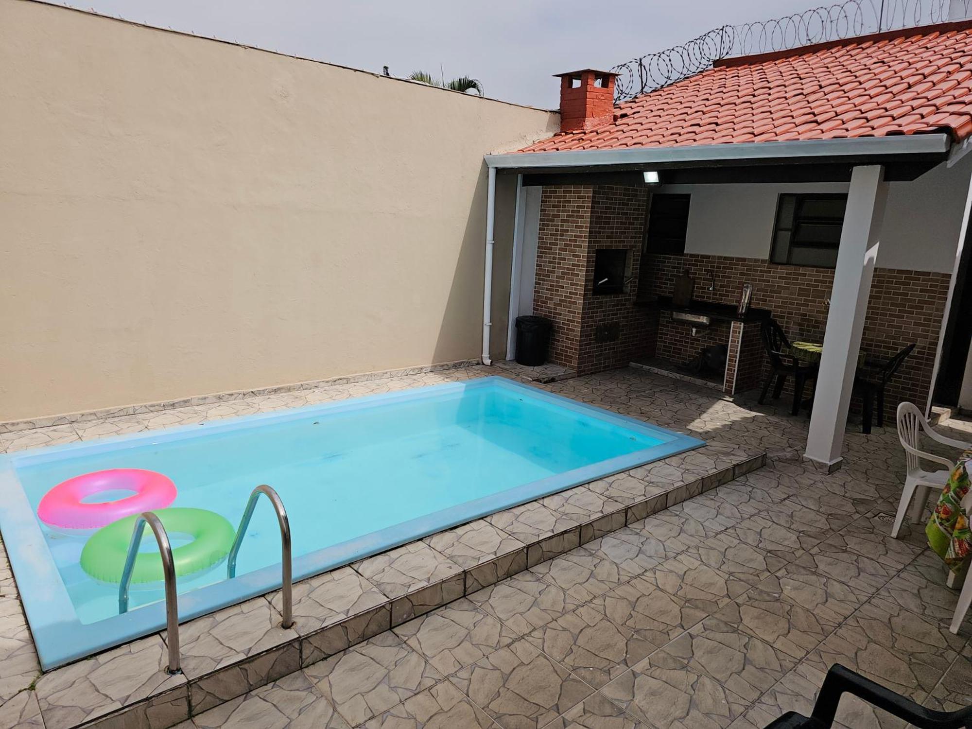Casa Maravilhosa E Ampla Pe Na Areia Com Piscina, Area Gourmet Com Churrasqueira Em Deck Coberto Frente A Piscina, 4 Quartos Confortaveis E Espacosos, Sendo 2 Suites, Cozinha Americana E Sala De Jantar, Ampla Garagem Para 6 Carros - Mercado Na Rua Da Praia Grande  Exteriör bild